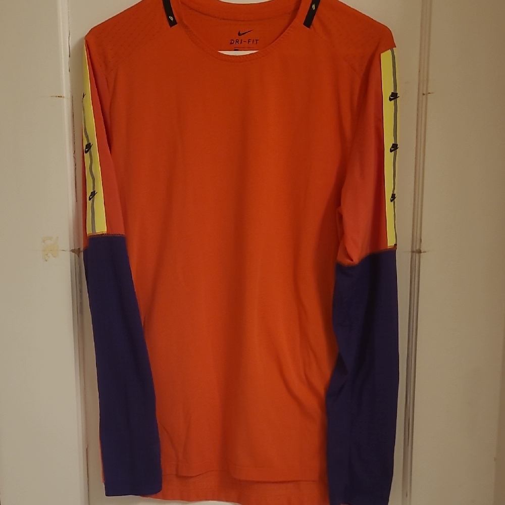 Nike Men's Wildrun Long Sleeve Running Shirt 80s 90s Vibe